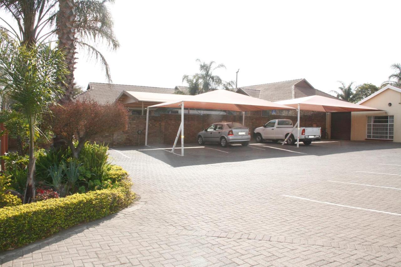 Kalahari Guest House eMalahleni Exterior photo