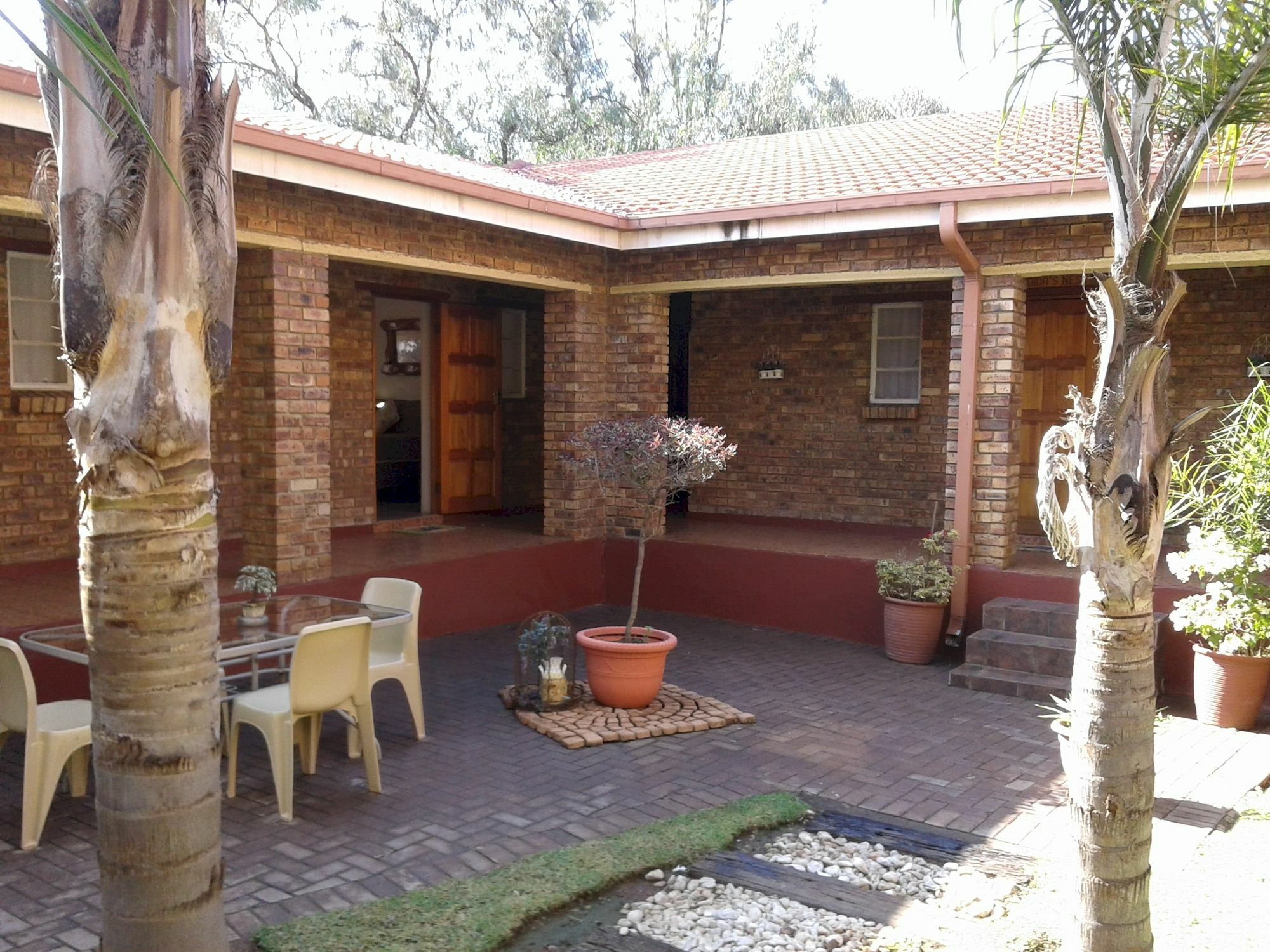 Kalahari Guest House eMalahleni Exterior photo